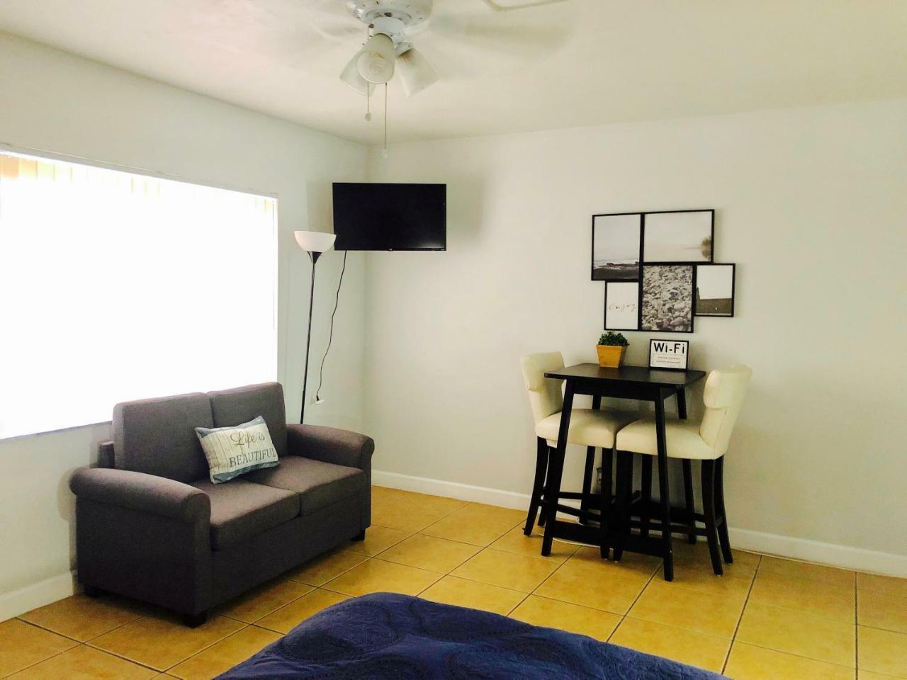 Petrina Studios Apartments By Sb Rental Properties Pompano Beach Esterno foto